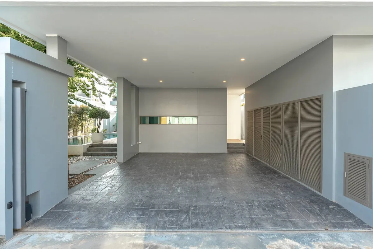 Resale · The Teak Villas 2