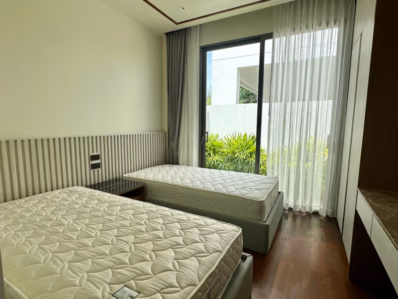 Resale · Ozone Residences 21
