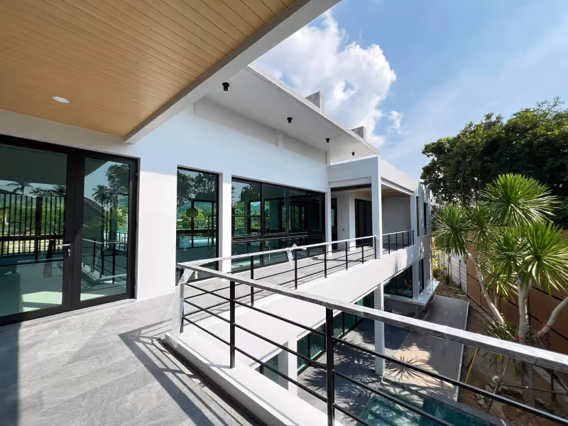 Baan Komuth 3