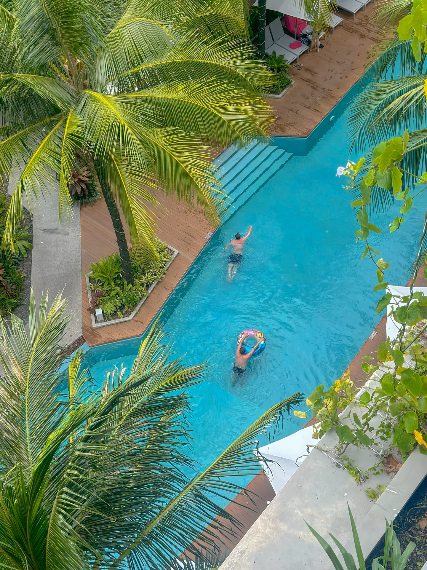 Diamond Condominium 4