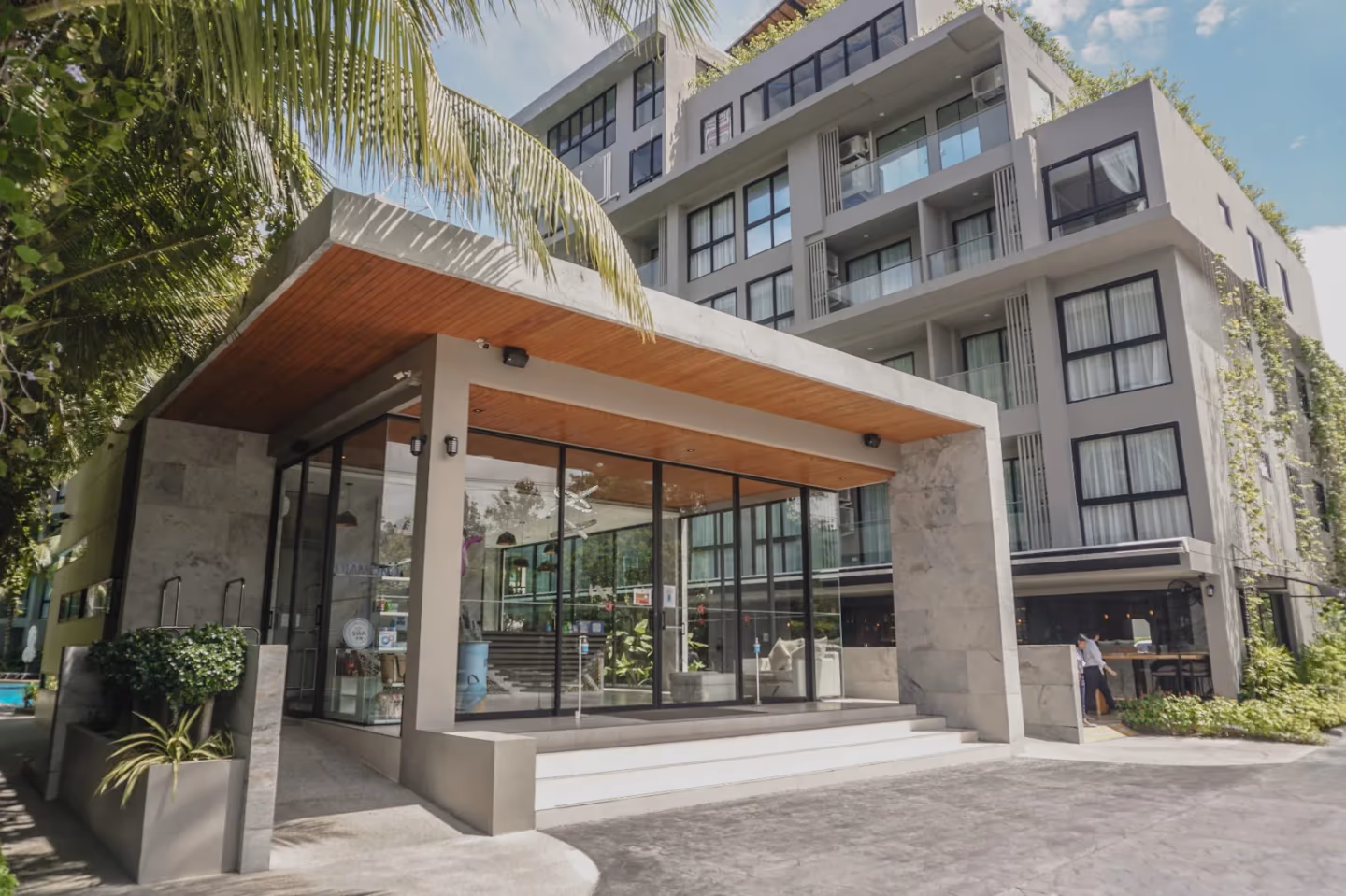 Diamond Condominium 2