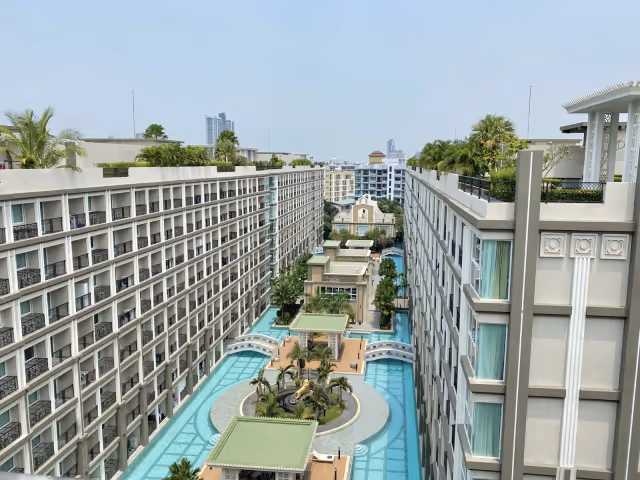 Dusit Grand Park 2