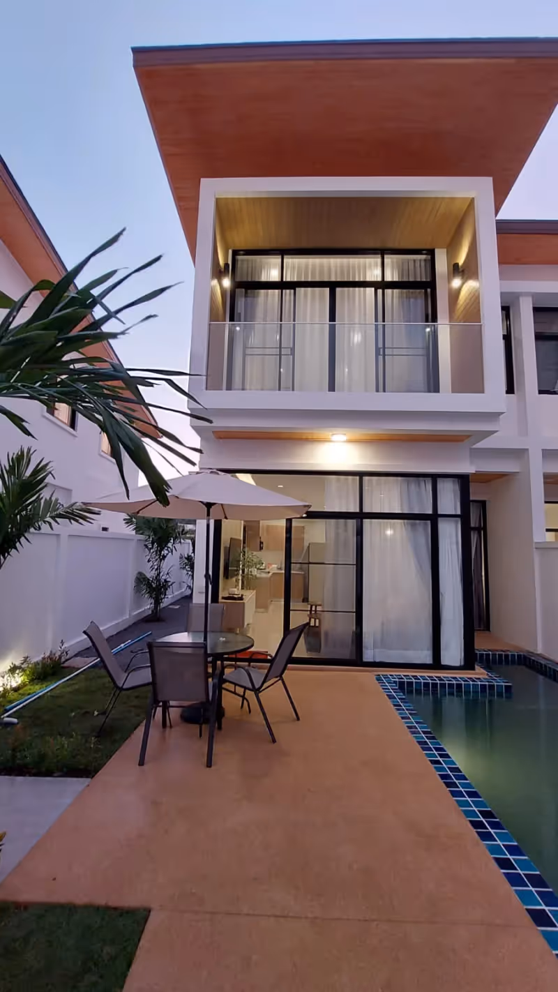 Goldena Hillside 5