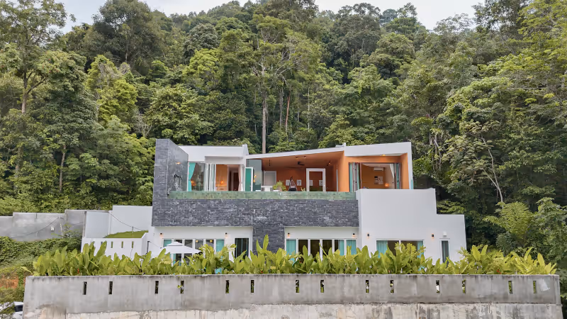 Khanthasia Eden Hill 42