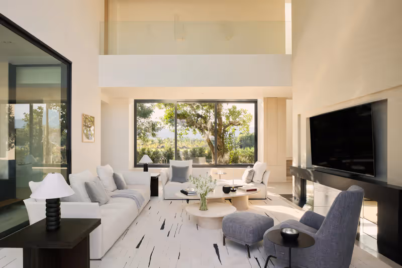 Lavish Estates 24