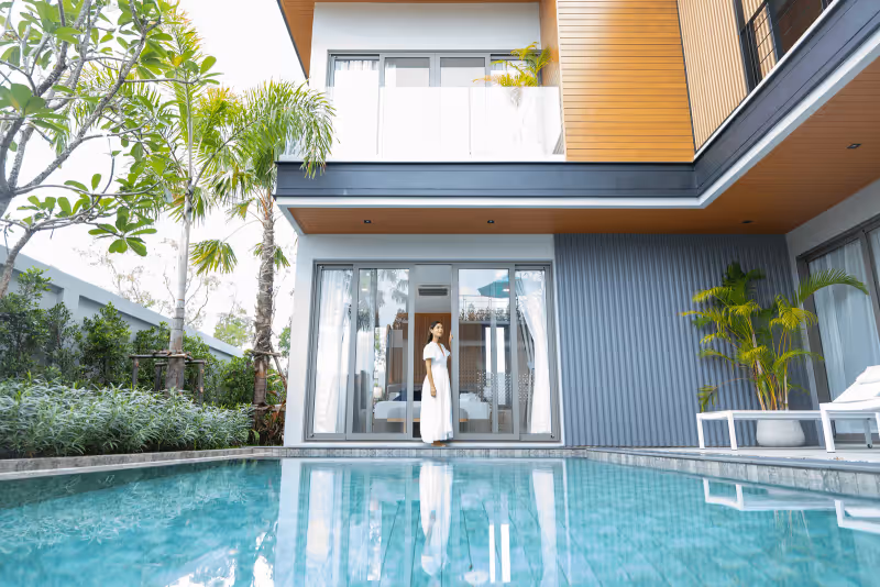Le Villa Lake 22