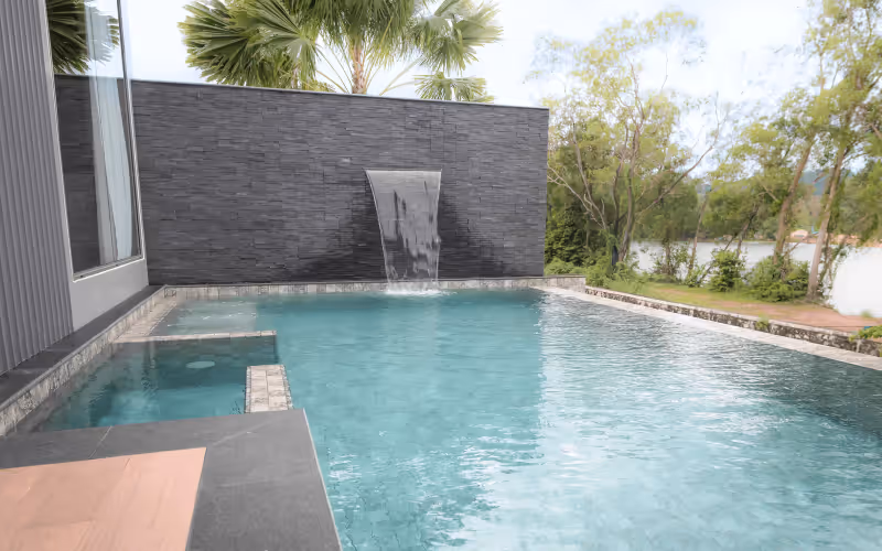 Le Villa Lake 57