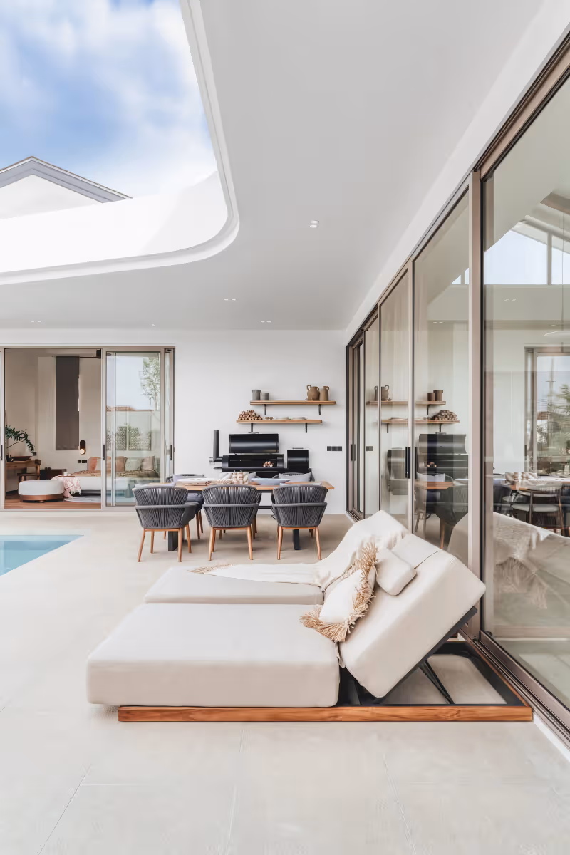 Manor 9
