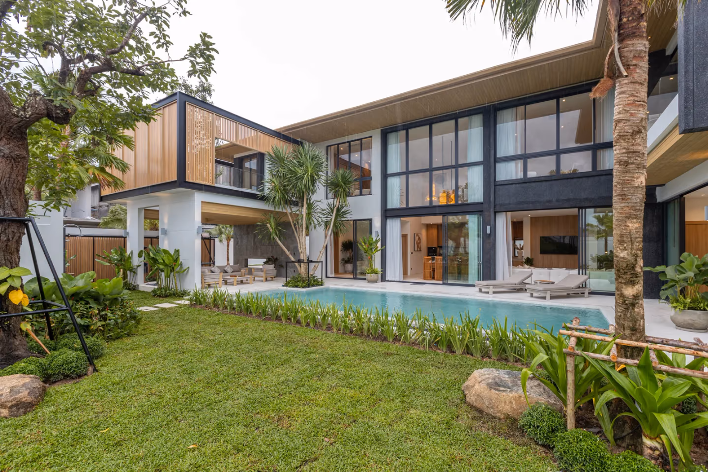 Mouana Grande Chalong Bay 5