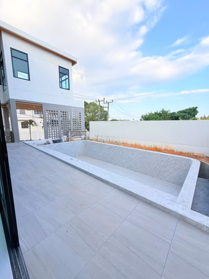 NAI Villas Urban 5