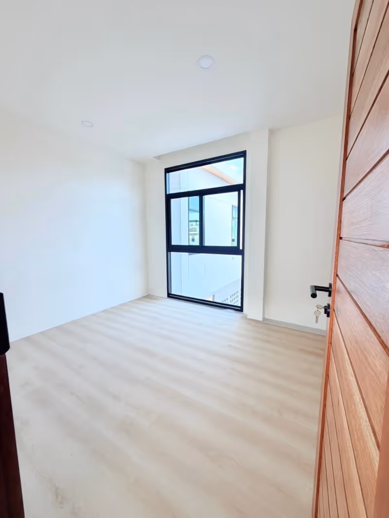 NAI Villas Urban 8