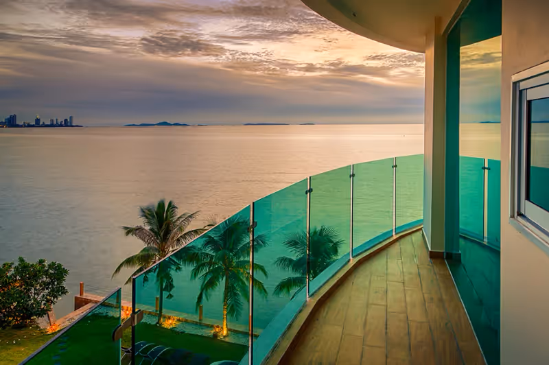 Paradise Ocean View 8