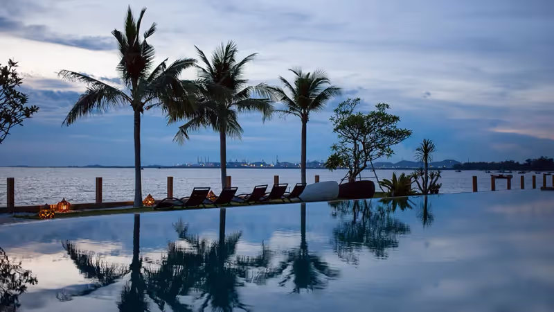 Paradise Ocean View 13