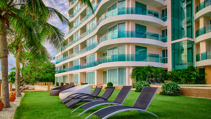 Paradise Ocean View 3