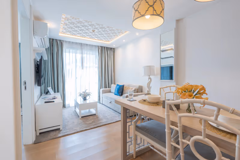 Seavale Residences Patong 18