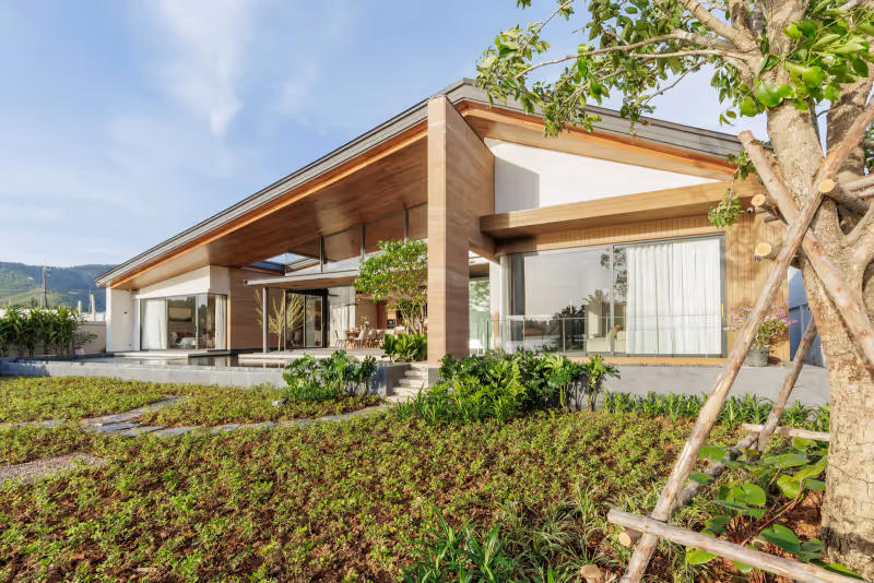 Serrana lakefront pool villas Phuket 28