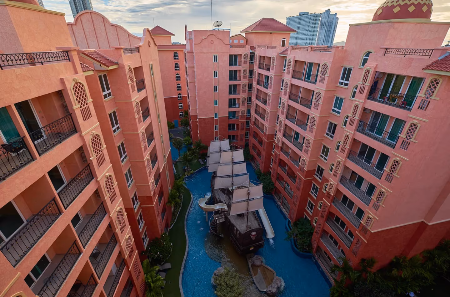 Seven Seas Jomtien 4