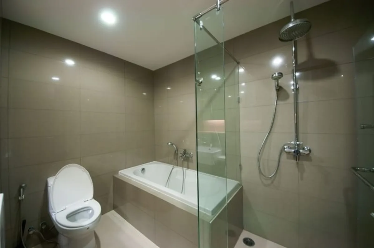 15 Sukhumvit Residences 10
