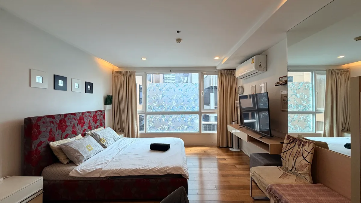 15 Sukhumvit Residences 9