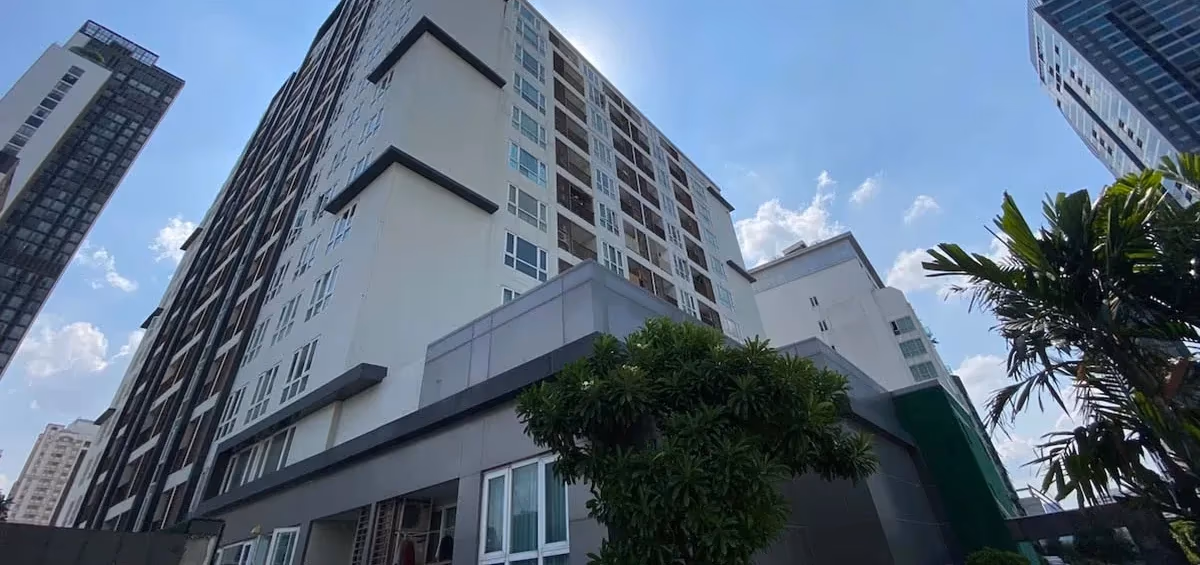 15 Sukhumvit Residences 2