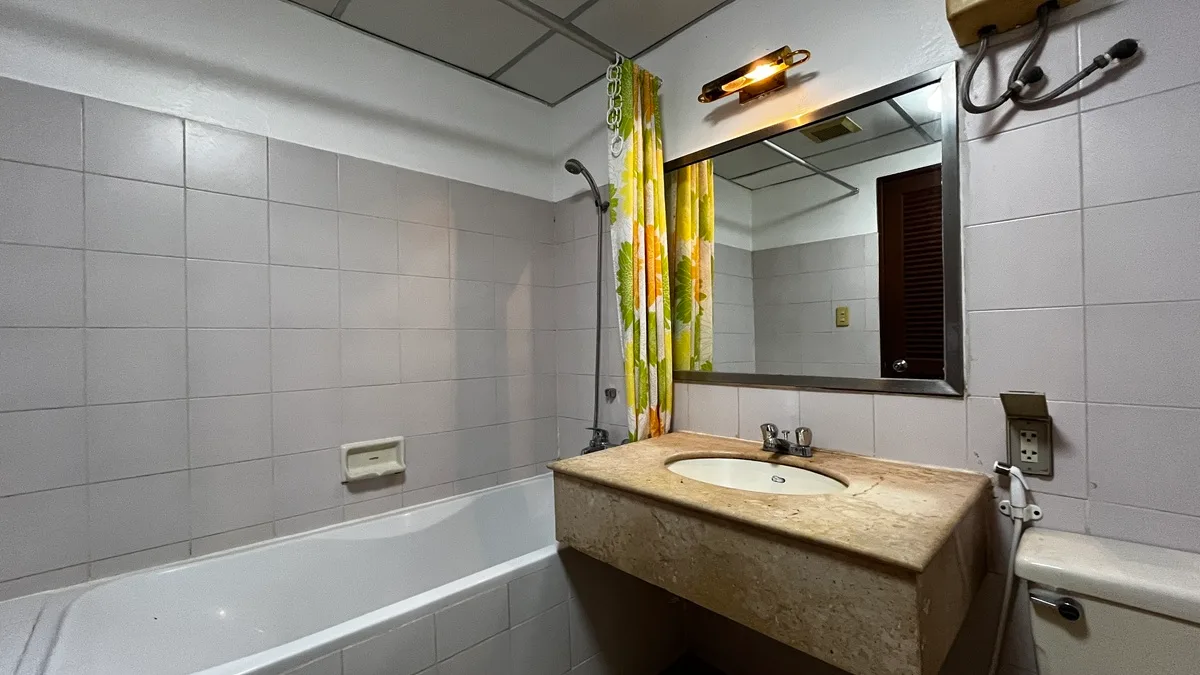 Acadamia Grand Tower, Condominium, 1 bedroom