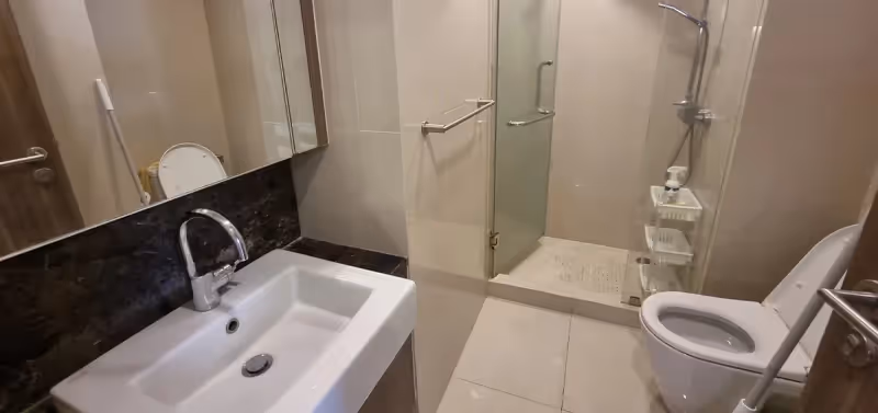 Art Thonglor 25 7