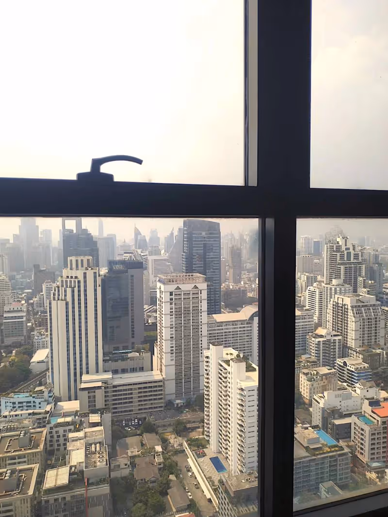 Ashton Asoke 2