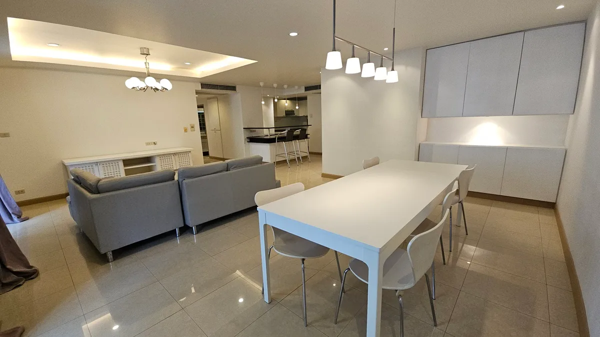 Asoke Tower Sukhumvit 21 7