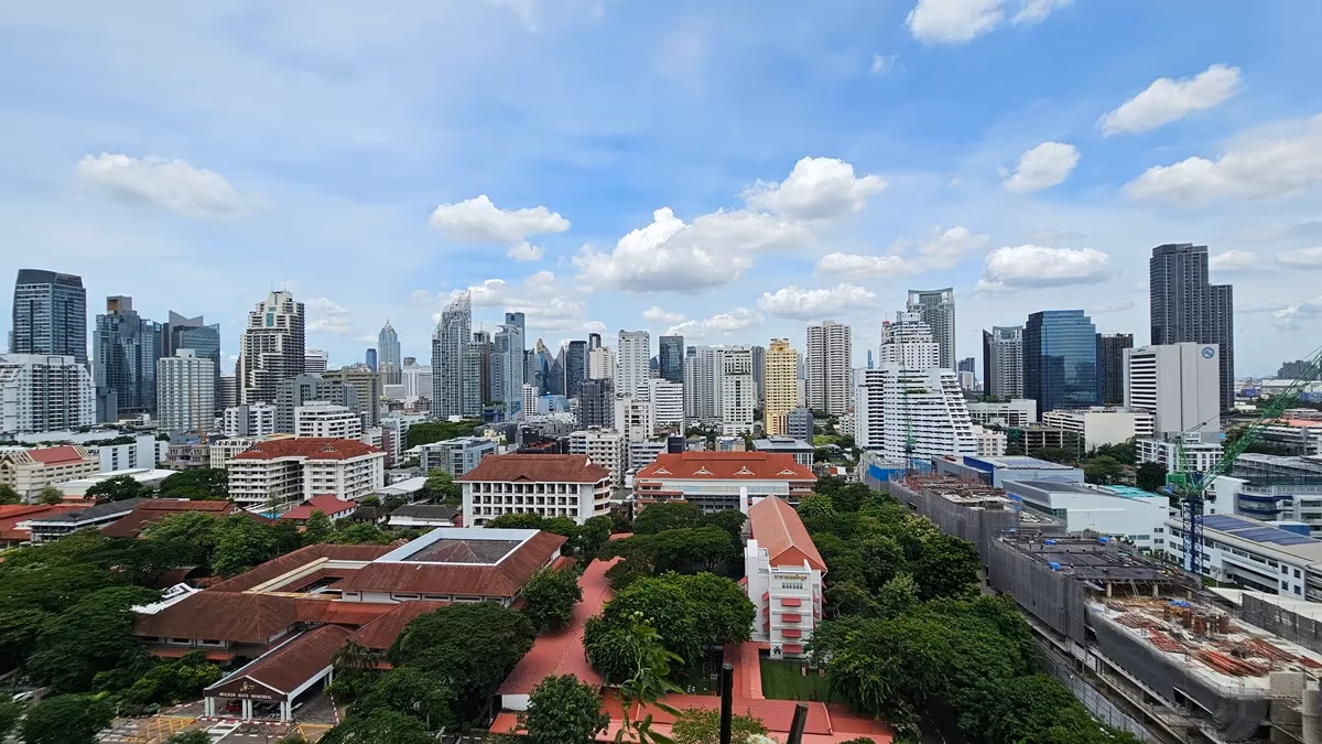 Asoke Tower Sukhumvit 21 3