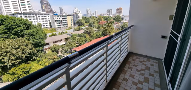 Avenue Sukhumvit 61