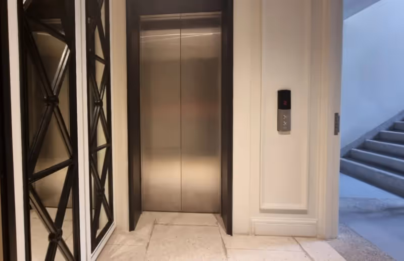 Baan Lux 7