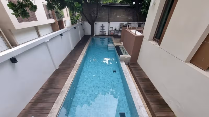Baan Lux 8