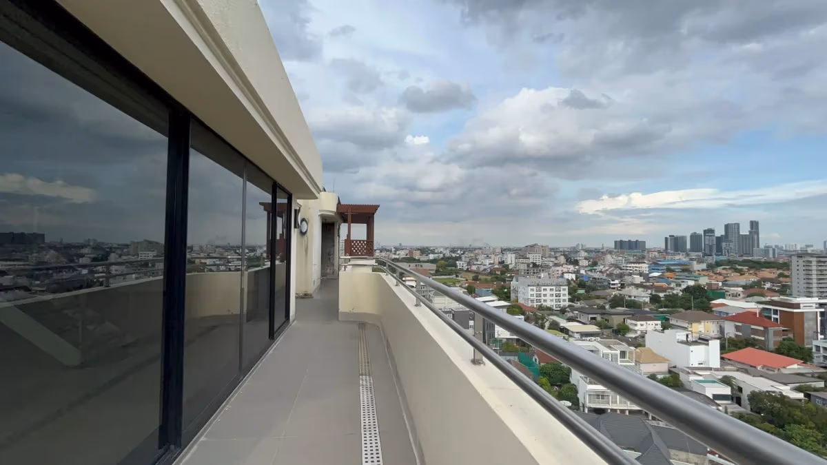 Beverly Hills Mansion Ekkamai 4