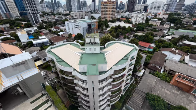 Beverly Hills Mansion Ekkamai