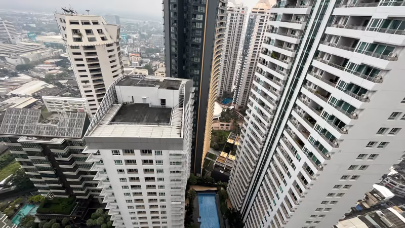 Bright Sukhumvit 24 6