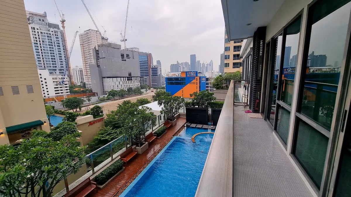 Bright Sukhumvit 24 2