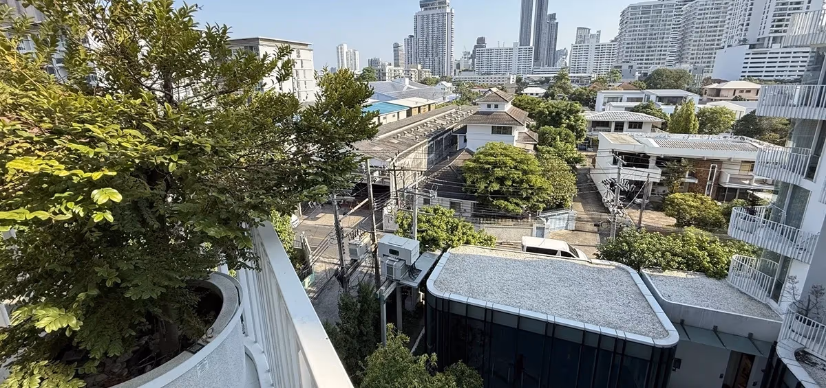 Chewathai Residence Thonglor 4