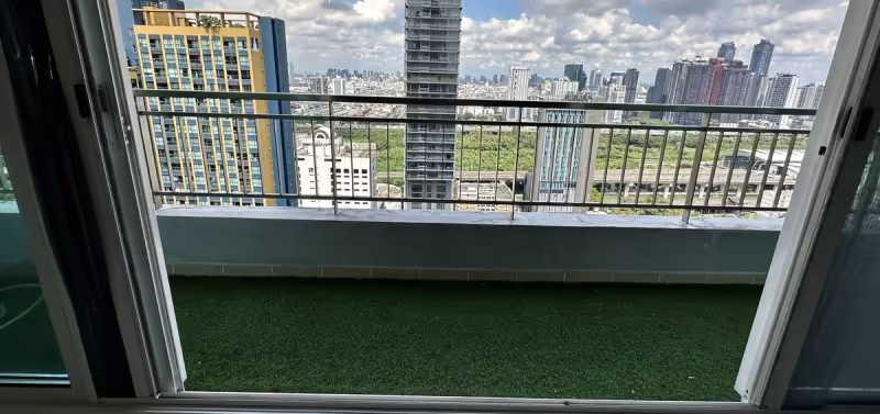 Circle Condominium 4