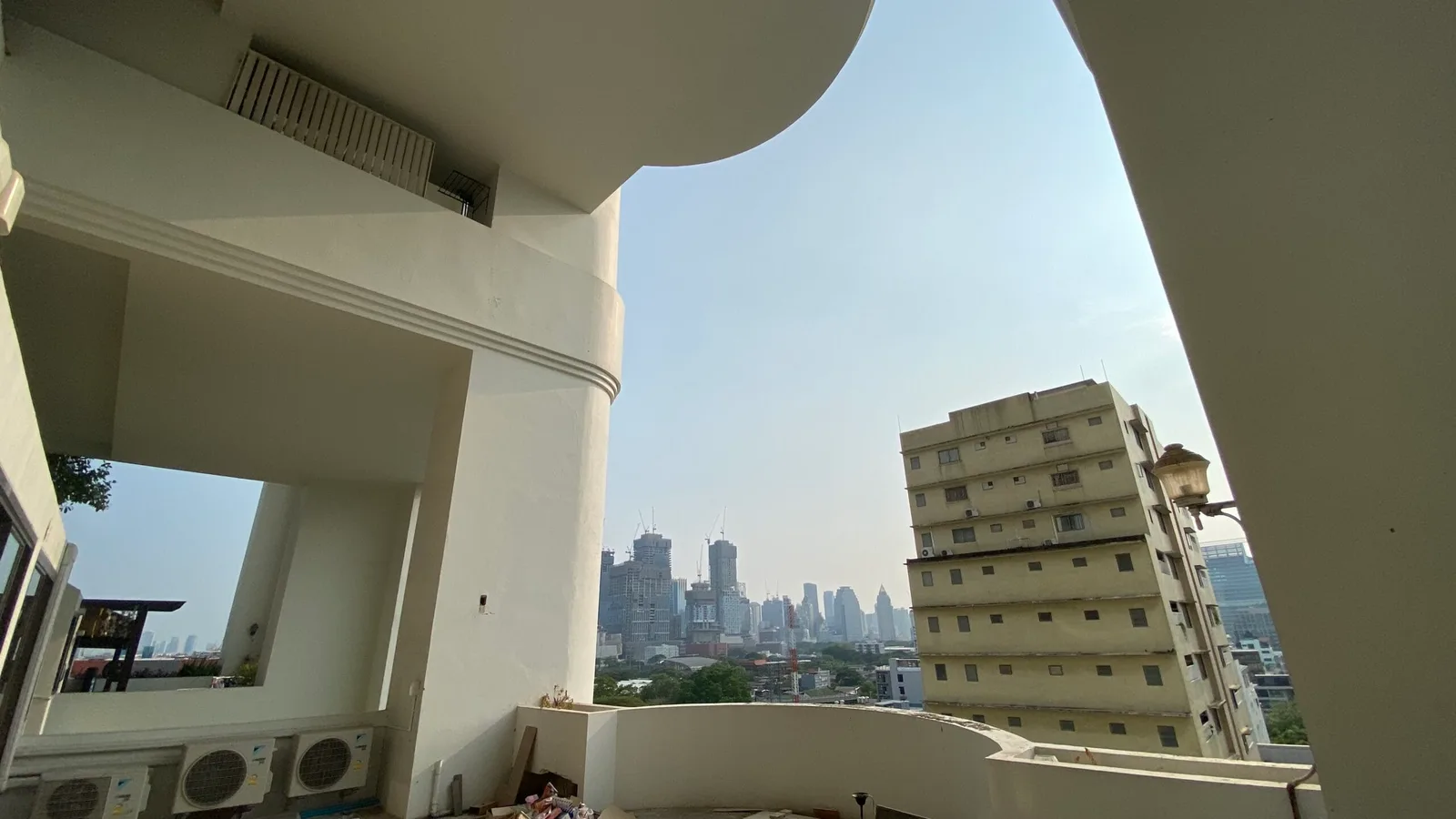 Crystal Garden Sukhumvit 4 7