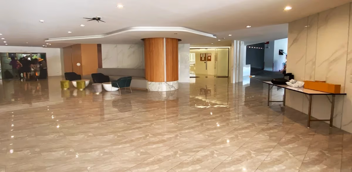Crystal Garden Sukhumvit 4 4