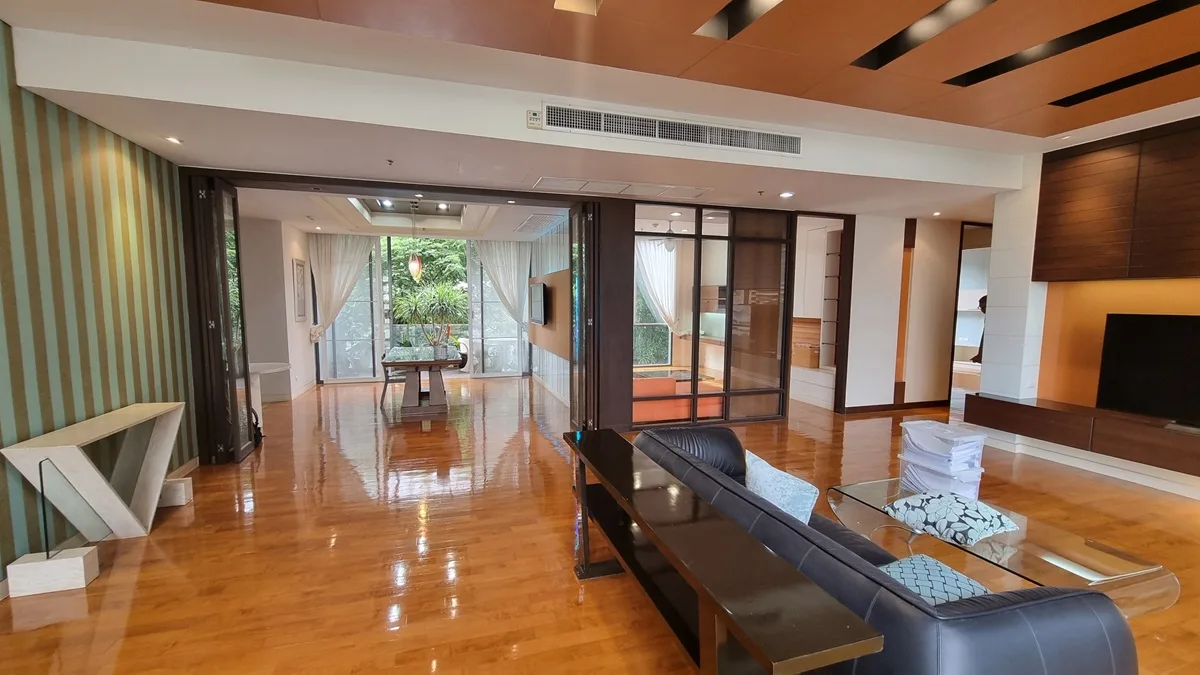 Domus Sukhumvit 6