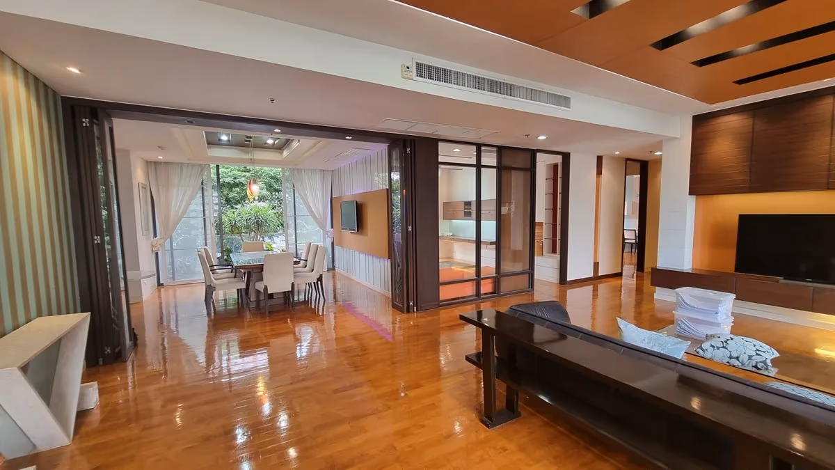 Domus Sukhumvit 5