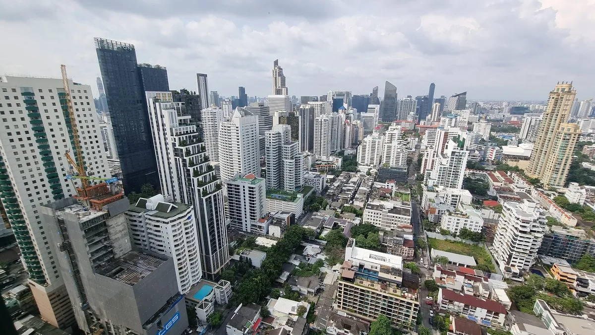 Edge Sukhumvit 23 7