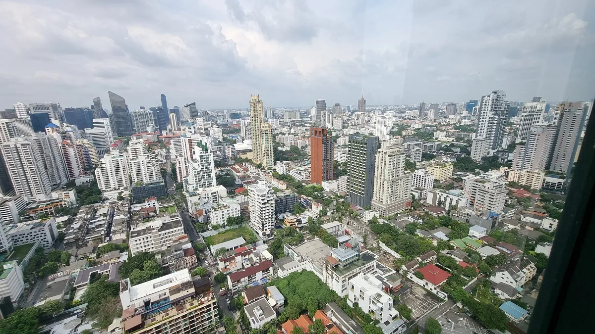 Edge Sukhumvit 23 8
