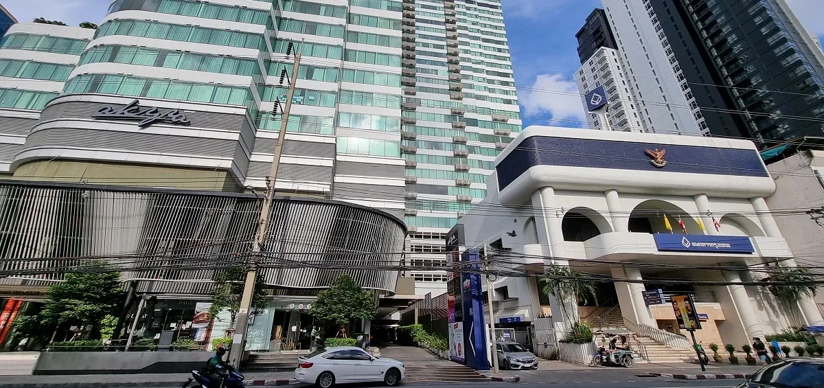 Eight Thonglor Residence 2