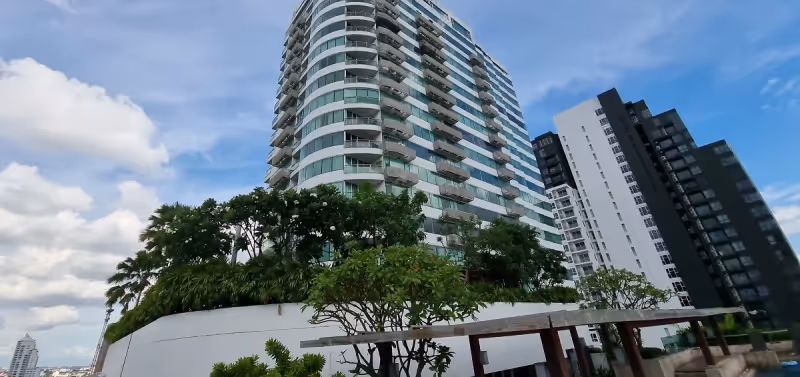 Eight Thonglor Residence 3