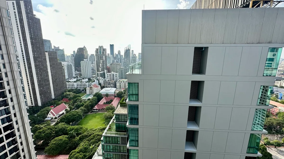 Grand Park View Asoke Sukhumvit 21 9