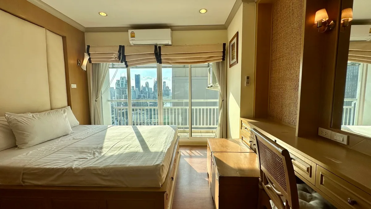 Grand Park View Asoke Sukhumvit 21 11