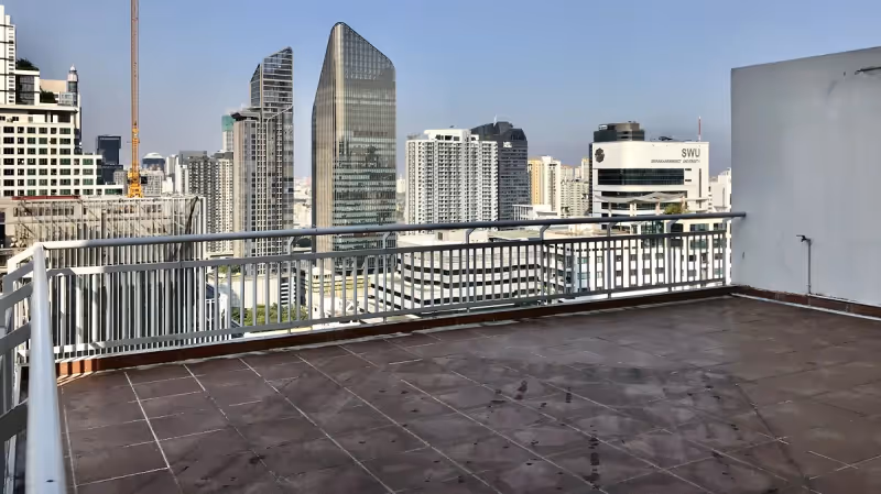 Grand Park View Asoke Sukhumvit 21 4