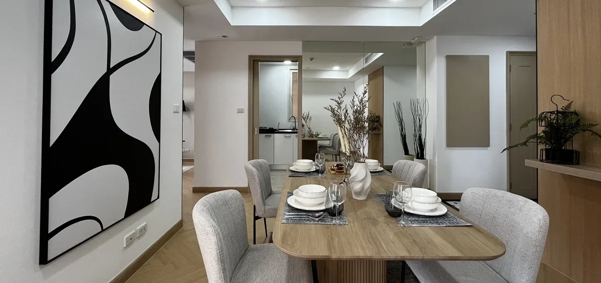 Hampton Thonglor 10 10